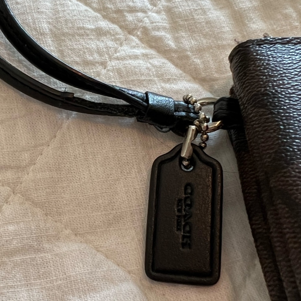 Coach Wristlet - Picture 4 of 5